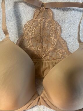 Wacoal Beige Lace Racerback T-Shirt Bra Like new